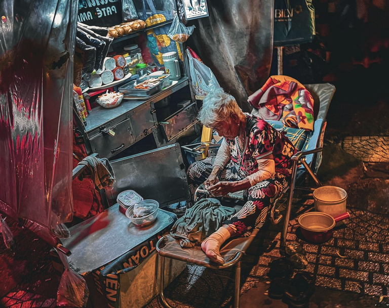 PhotoFeed Contest - Street Photography Round 124