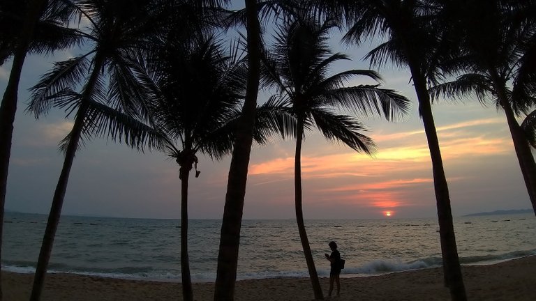 mixed_sunsets_kohsamui99_800.jpg