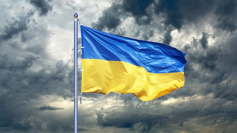 ukraine_flag_storm_clouds.jpg