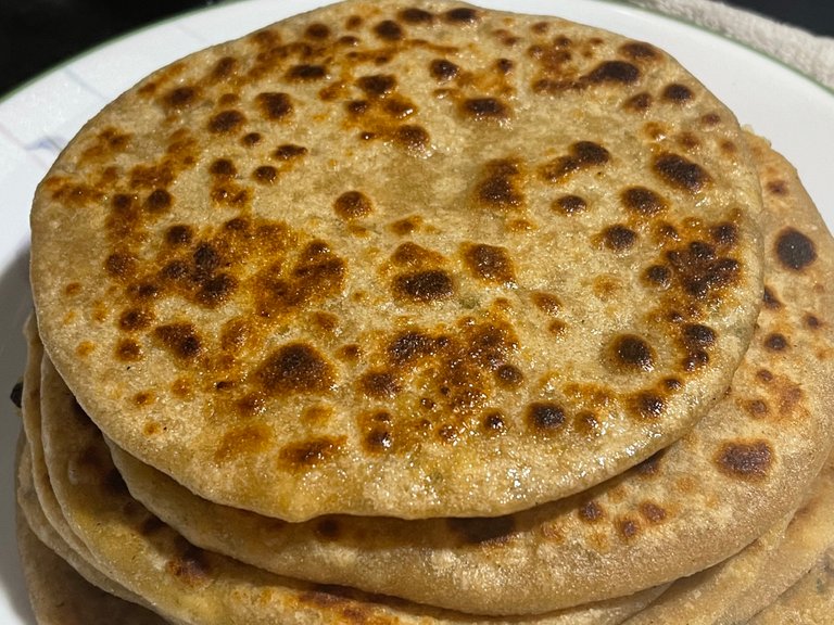 Paneer Paratha (Cottage Cheese Stuffed Indian Flat Bread)