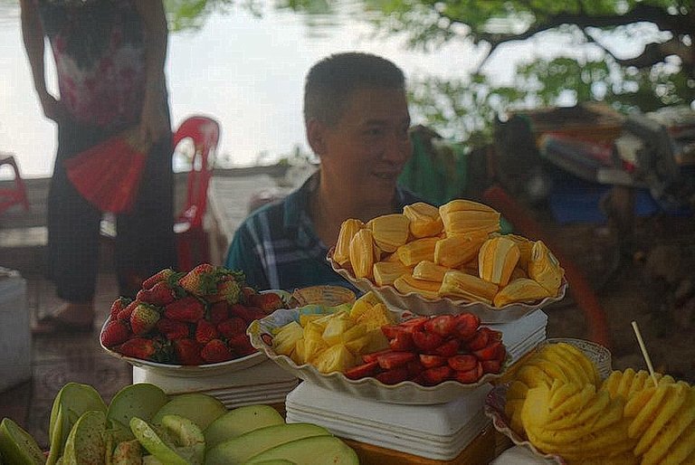 vietnam_16u.jpg