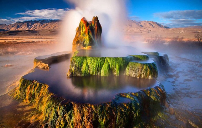 fly_geyser7.jpg