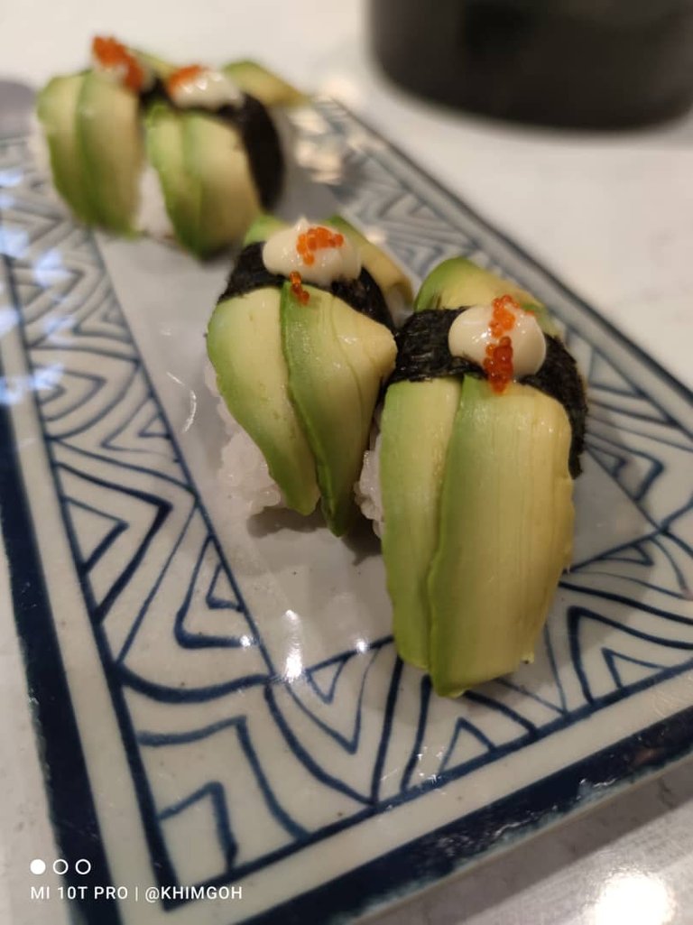 avocado_sushi.jpeg