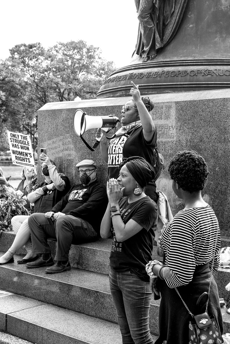 abortion_rally_11_bw_copy.jpg