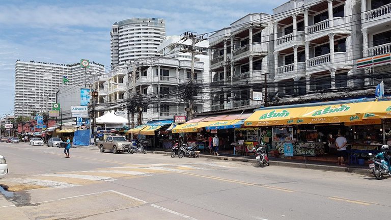 jomtien_beach_road.jpg