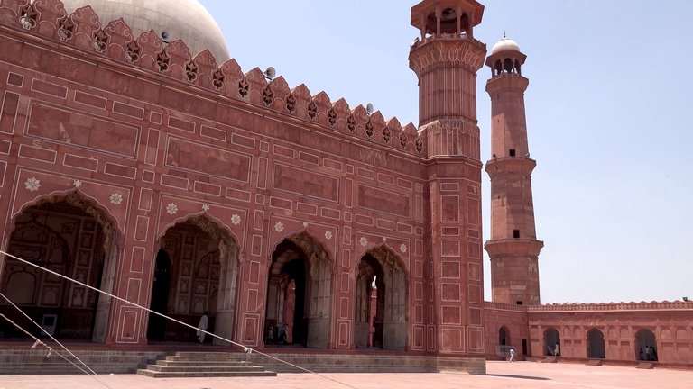 Lahore in Pakistan, the capital of smog and beautiful monuments - my ...