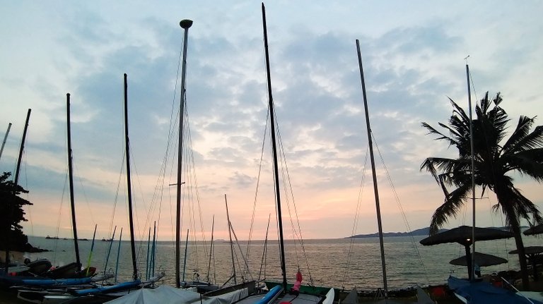 boats_and_sunsets_kohsamui99_022.jpg