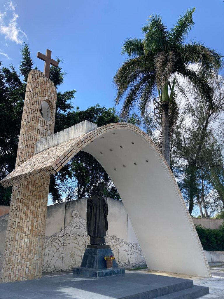 Visit to a dome that embraces | [EN/ES]