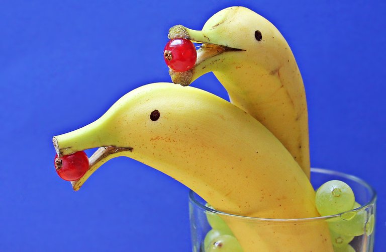 bananas_1737836_1920.jpg