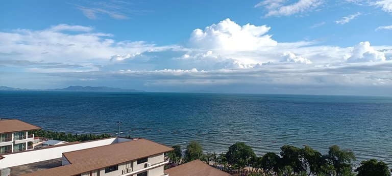 new_home_sea_and_clouds.jpg