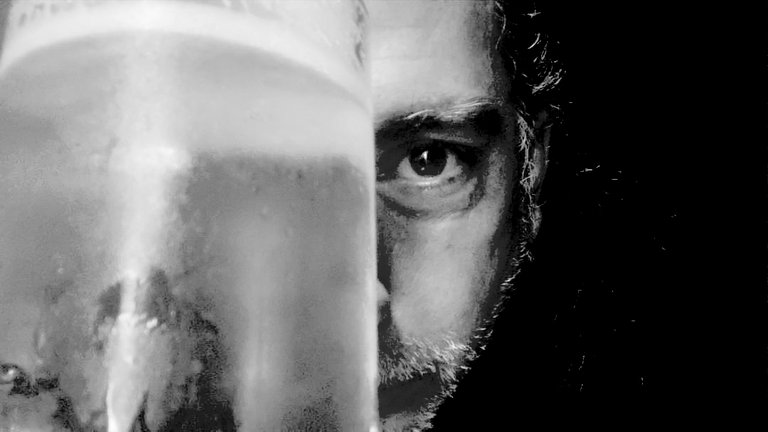 Violines en la memoria | Poesía [ES/EN]