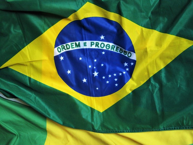 brazilian_flag_ga1a90c9c3_1280.jpg