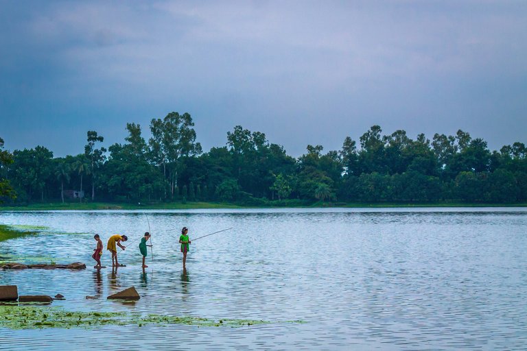 fishing_in_ramsagor.jpg