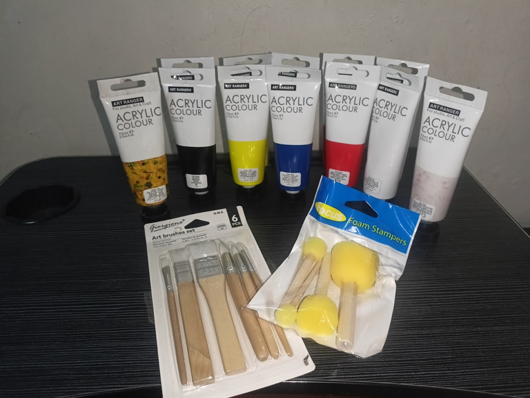 My Parents Gifted Me Art Materials... <3