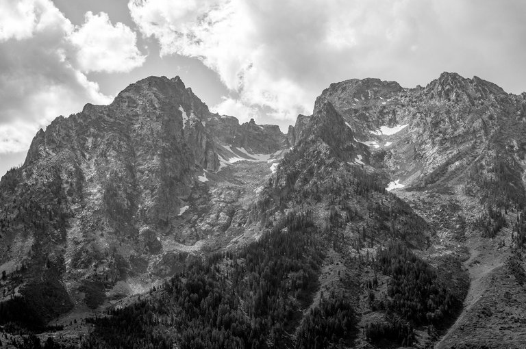 tetons_closeup_bw.jpg