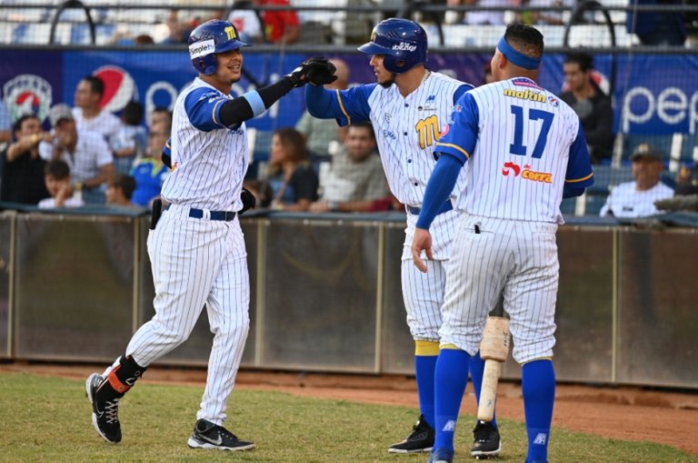 Yadier Molina has been named manager for the Navegantes de Magallanes team  (Venezuela) for the 2022-23 season. : r/baseball