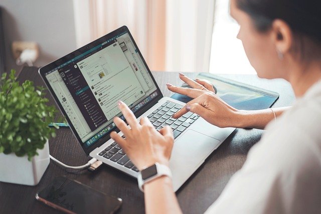 [Source](https://pixabay.com/photos/telework-technology-laptop-6795505/)