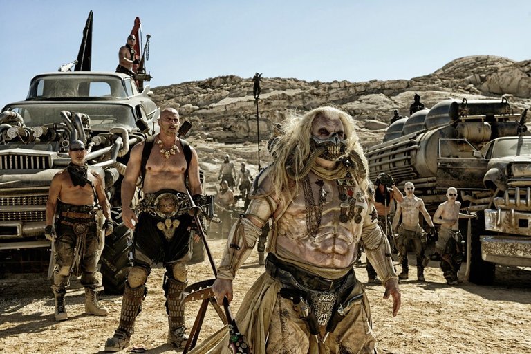 4_mad_max_fury_road_recensione