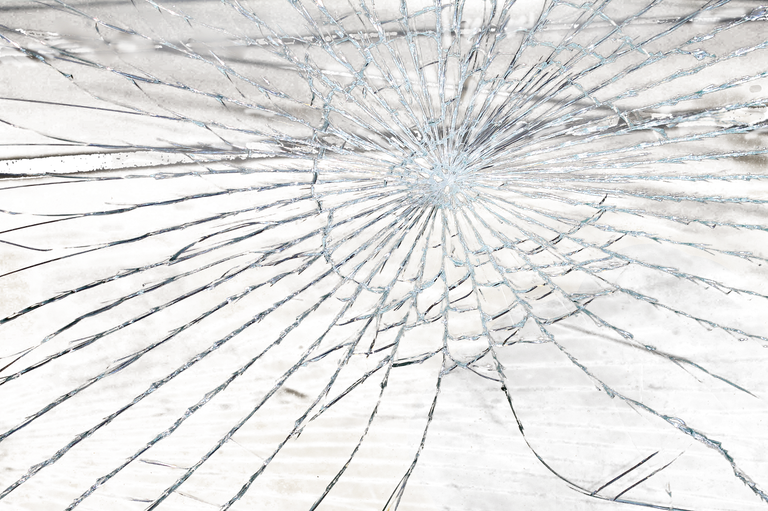 broken_glass_4024471_1280.png