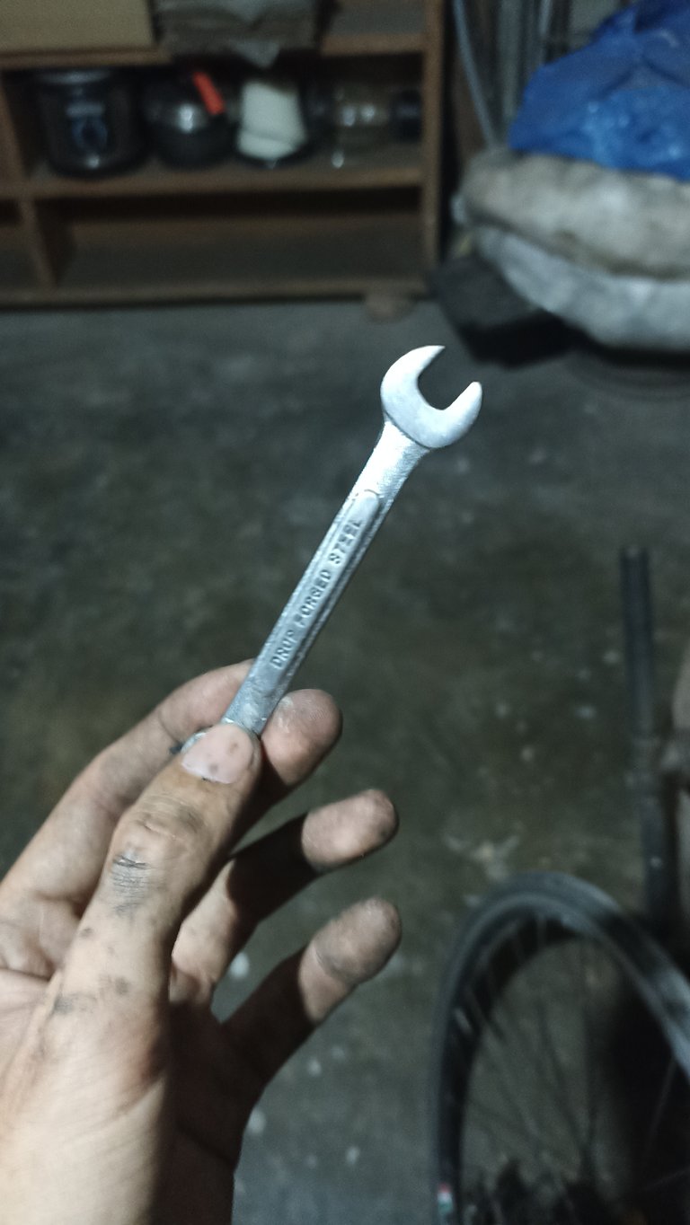 13mm wrench