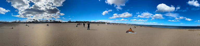 Gotta love those beach pictures! (Spain 2024)