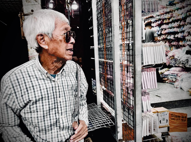 Street photography hunting at CHINATOWN BANGKOK (8 PHOTO)