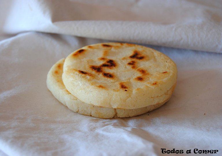 como_hacer_arepas_1.jpg