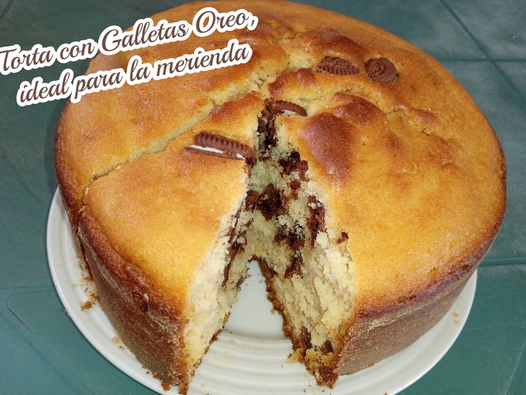 [ESP-ENG]  Torta con Galletas Oreo, ideal para la merienda 🎂🤎/Cake with Oreo Cookies, ideal for snack 🎂