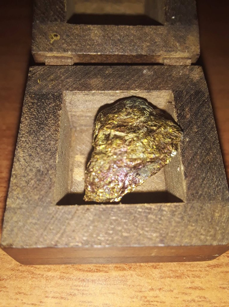 box_inside_photo_5