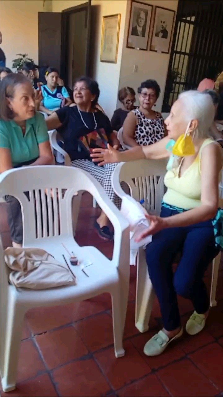 Visitantes de la Casa Museo AEB