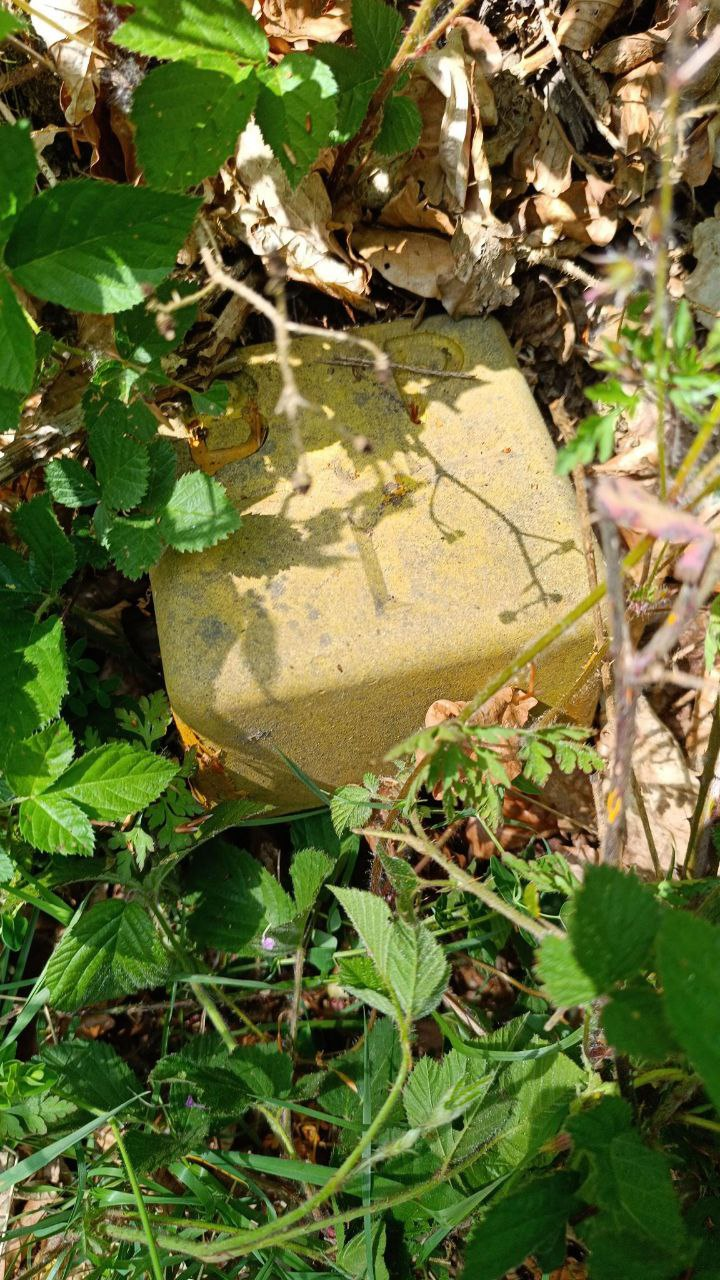 the hidden yellow block