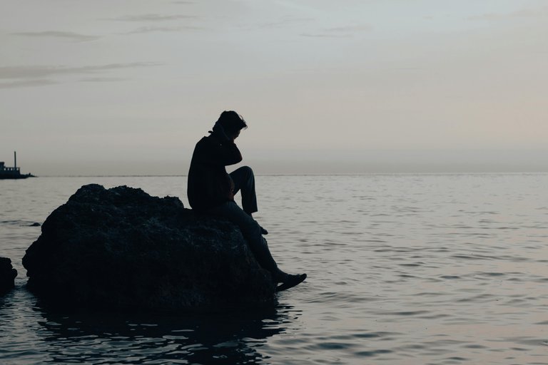 Mensaje diario de 5 minutos. Enfrentando la Vida con Tranquilidad y Consciencia. Esp/En.