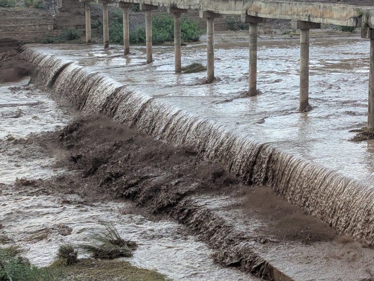 By the Sewerage Canal