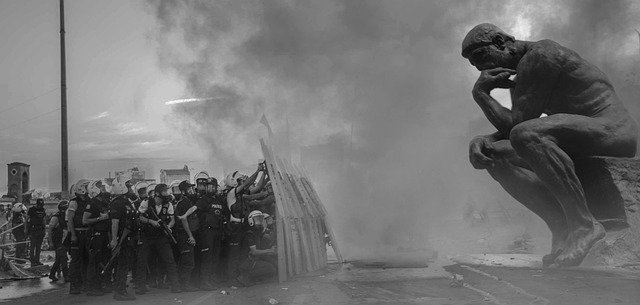 Las clasificaciones y sus consecuencias. / Classifications and their consequences. ESP/EN