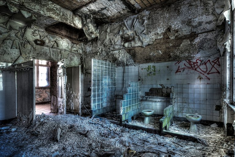 _0017774_75_76_77_78_79_80_tonemapped_v2.jpg