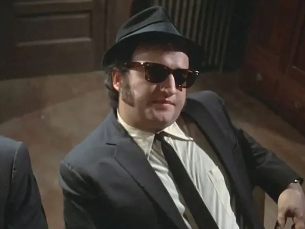 LVBelushi.JPG