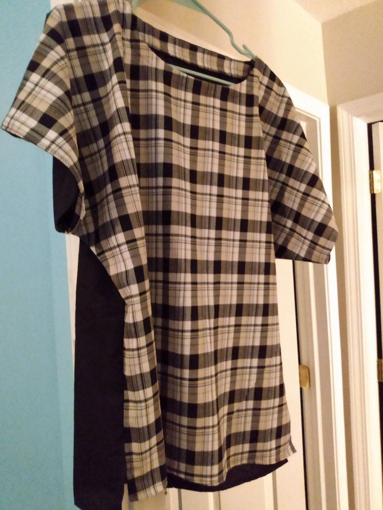 plaidtopfront.jpg