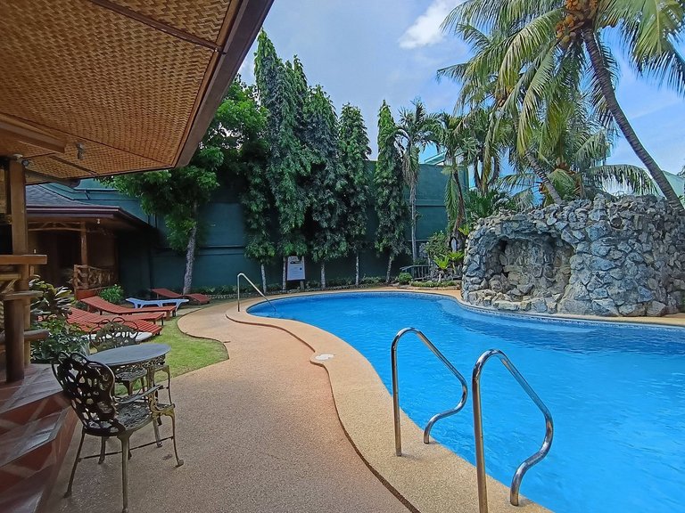 pool