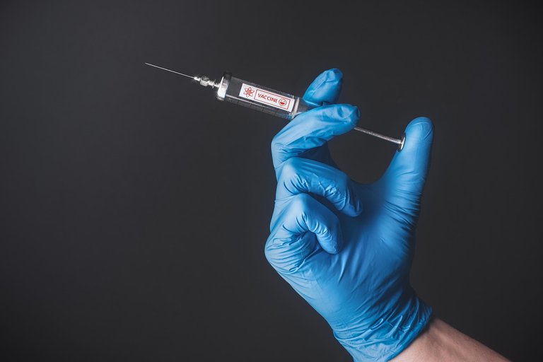 vaccination-6933954_1280.jpg
