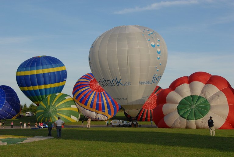hot_air_ballooning_ball_sky_blue_flight_travel_freedom_airship-1027037.jpg!d.jpg