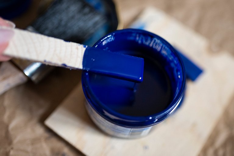 blue_dresser_antique_pigments_ultramarine_phtalon_linseedoil09.jpg