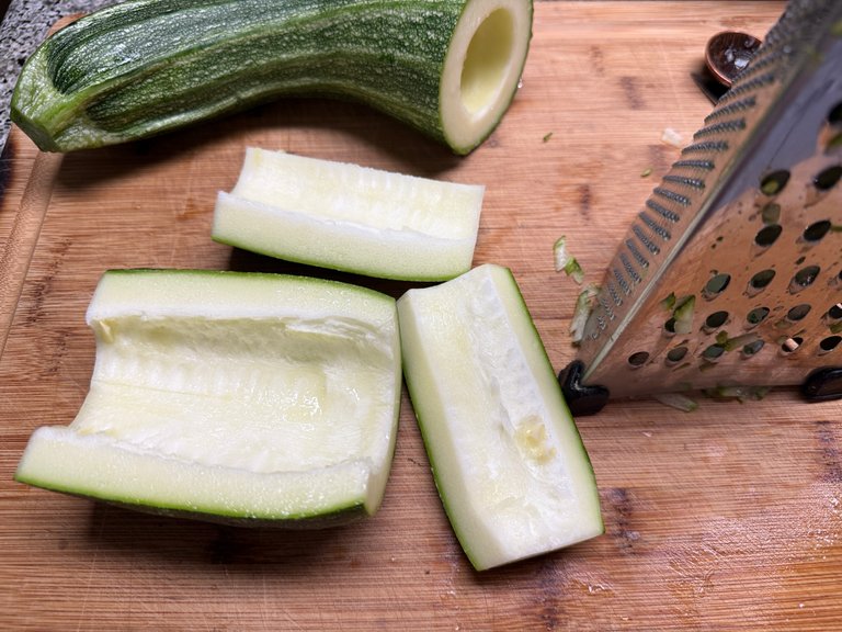 foodiesbeehive-zucchini-bread-1.jpg
