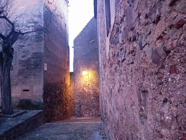 Más entresijos del casco antiguo de Cáceres...