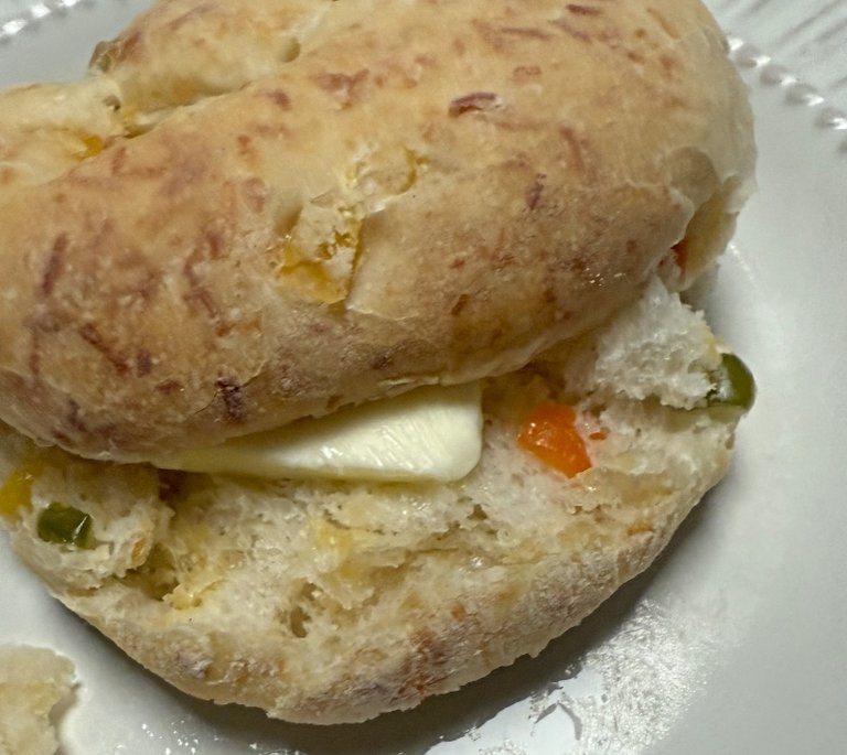 foodiesbeehive-jalapeno-biscuits-6.jpg