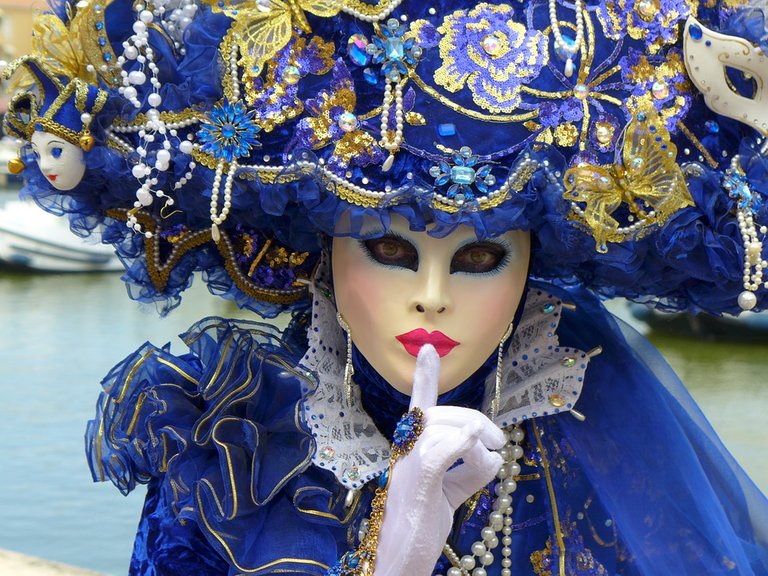 carnival-venice-1803622_960_720.jpg