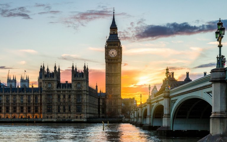 big-ben-london-sunset-old-chapel-thames.jpg