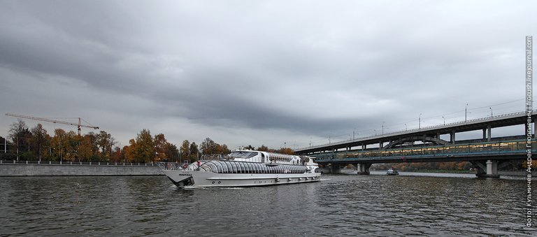 Yacht Montana on the Moskva River photo