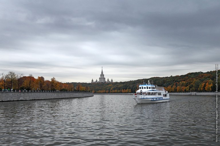 The Argo-2 motor ship in Luzhniki