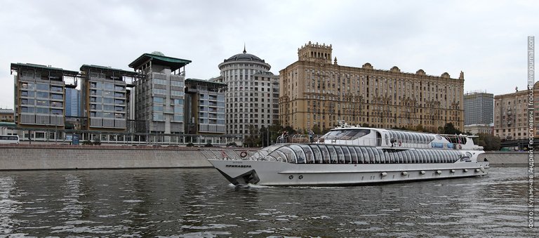 Yacht Primavera photo