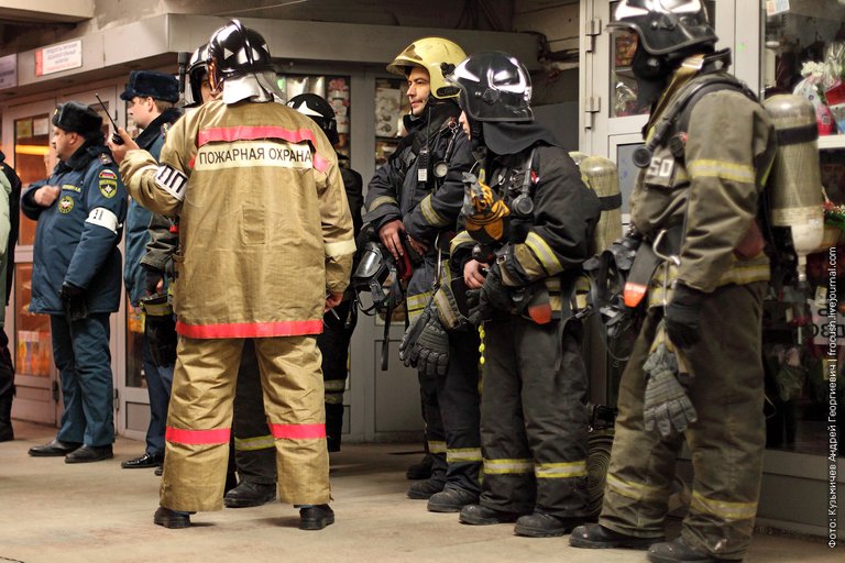 Liquidation of fire in the metro photos